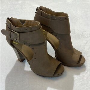 REPORT WOMENS CHUNKY HEEL OPEN TOE ZIP UP BACK SHOES SIZE 9 M  LIGHT BRO…